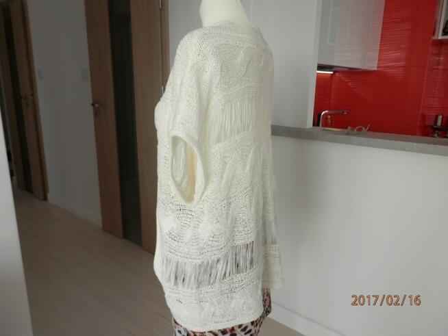 Blezer Kremowy Narzutka Kimono by UK 36