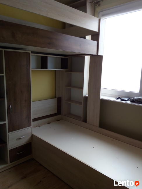 łózka na antresoli