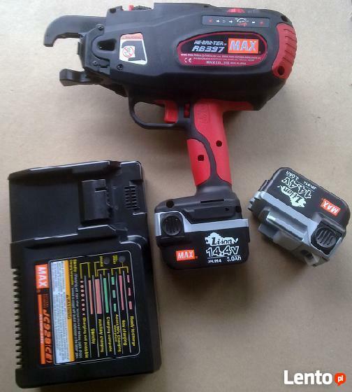 Wiazarka firmy MAX RB 397 do wiązania zbrojeń budowlanych.