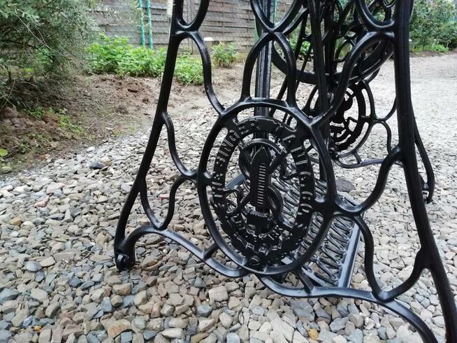 Maszyno Stolik Singer