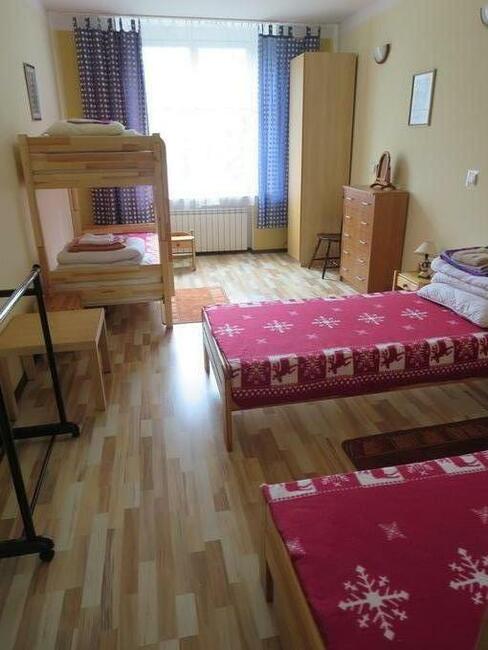 POKOJE Noclegi CZARNA GÓRA Boleslawow