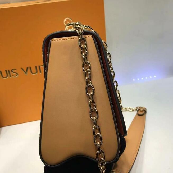 LOUIS VUITTON TWIST MM BAG GRACE CODDINGTON M44460