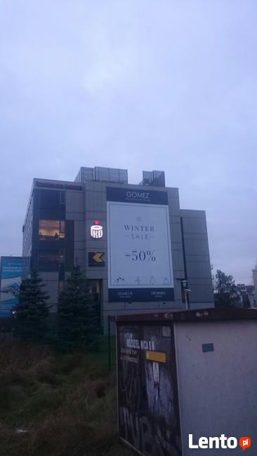 Montaż reklam, prace na wysokości, alpinizm przemysłowy