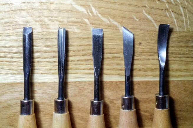 Zestaw 5 sztuk dłut snycerskich, rzeźbiarskich