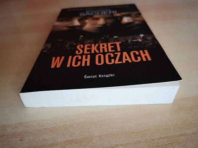 Sekret w ich oczach, Eduardo Sacheri - sprzedam książkę