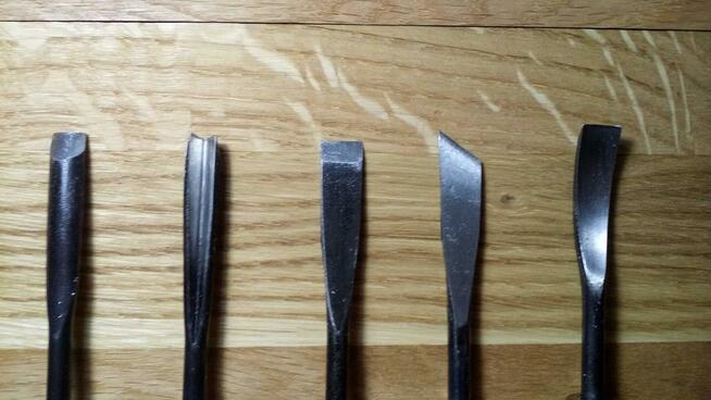 Zestaw 5 sztuk dłut snycerskich, rzeźbiarskich