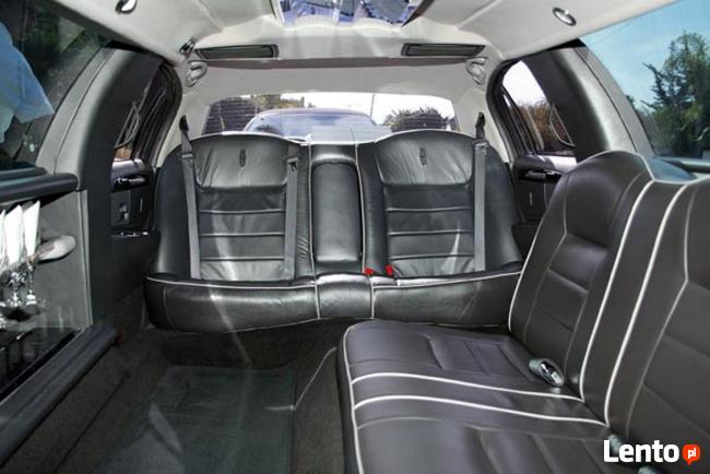 Limuzyna 9,5m. Oferujemy wynajem najdłuższych wersji limuzyn