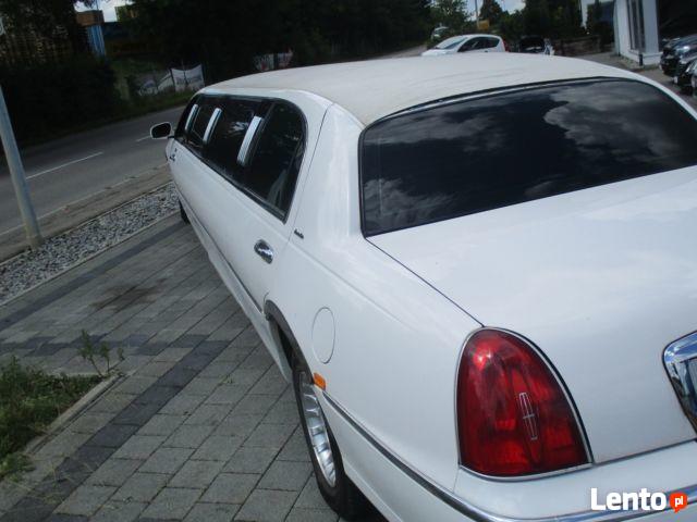 Limuzyna 9,5m. Oferujemy wynajem najdłuższych wersji limuzyn