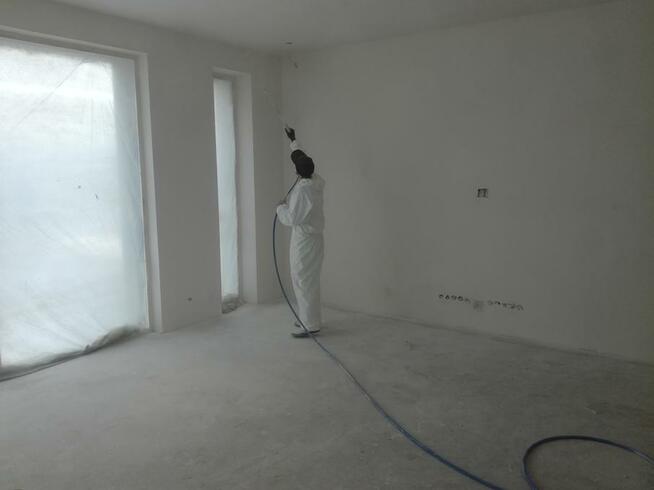 Gładź gładzie szpachlowanie agregatem natryskowe malowanie