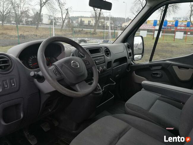 Wynajem busa USŁUGI TRANSPORTOWE NISSAN NV400