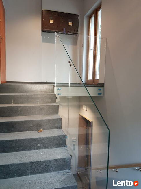 Szklarz. Lustra, lacobele, szkło z grafiką, balustrady