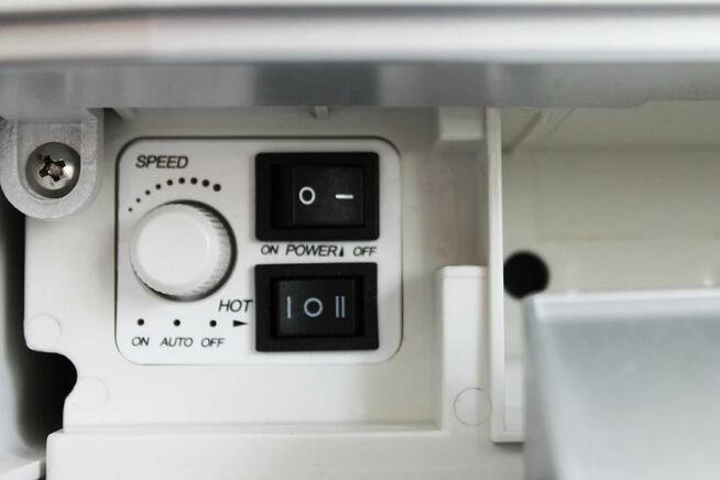 7020S Schild automatyczna suszarka do rąk kieszeniowa