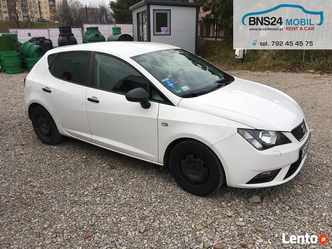 Wypożyczalnia wynajem samochodów pojazdów aut Kraków