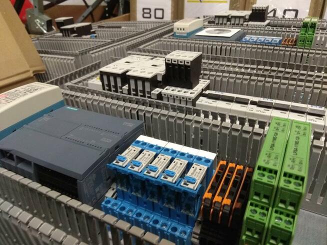 Prefabrykacja - montaż szaf sterowniczych, rozdzielnic