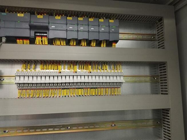 Prefabrykacja - montaż szaf sterowniczych, rozdzielnic