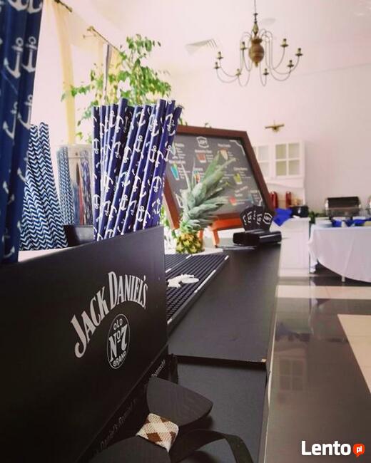 Obsługa Barmanska Rustykalny Drink bar i Barman na wesele