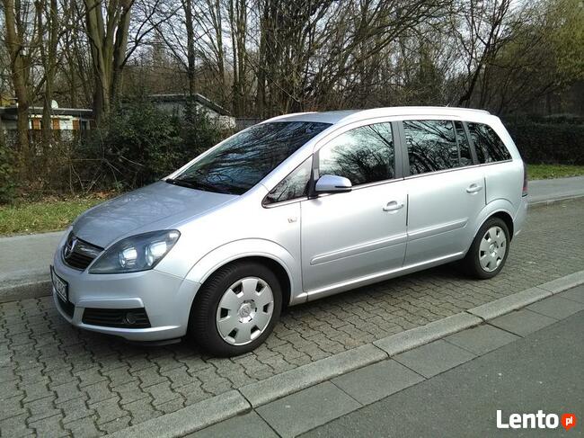 Фара opel zafira b