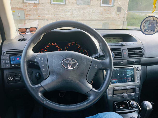 Archiwalne Toyota Avensis 1.8 LPG + Radio Android