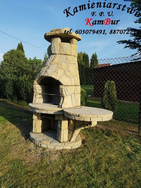 Kominek- Grill ogrodowy z kamiennych rysek gnejsowych (B5)