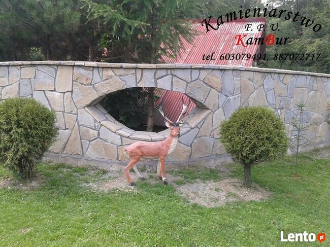 Ogrodzenie z kamienia, Kamieniarstwo F. P. U. KamBur