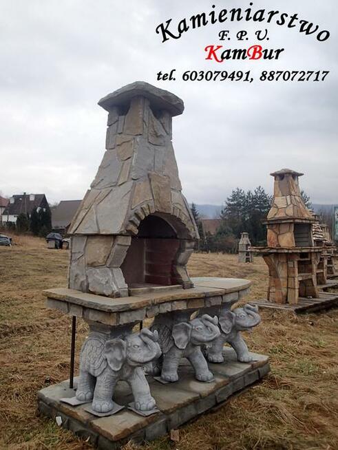 Grill na słoniach z kamienia piaskowego (C7)