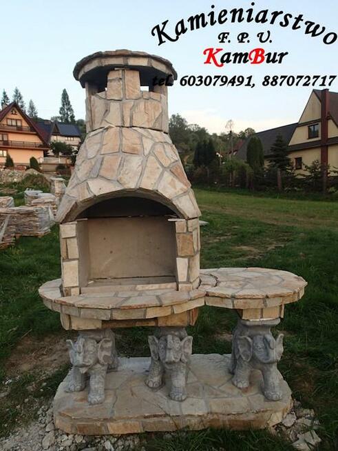 Kominek - Grill na słoniach z kamienia (B3)