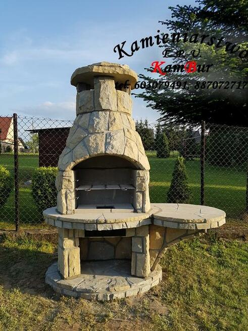 Kominek- Grill ogrodowy z kamiennych rysek gnejsowych (B5)