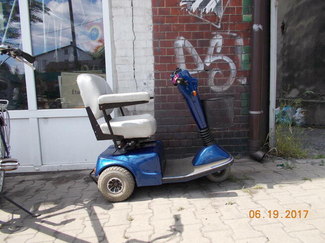 Skuter elektryczny dla osoby starszej lub niepełnosprawnej P