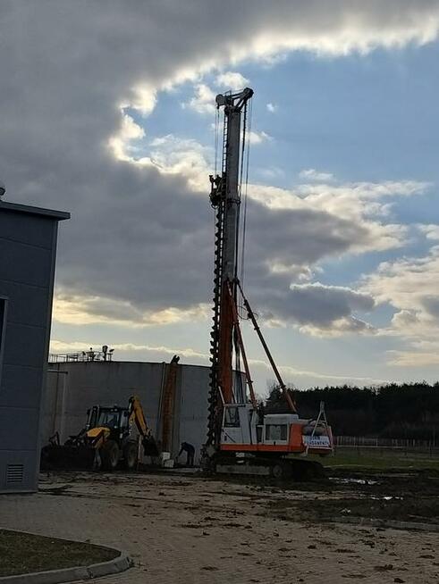 Usługi-wywrotka 4-osiowa, 3-osiowa, piasek, koparka, koparko-