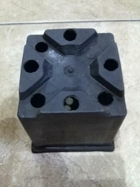 Doniczka Doniczki 0,5 L P9 po 13gr 13zł za 100szt