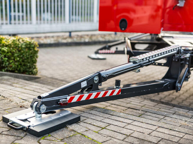 Żuraw na przyczepie Böcker AHK 36 - Windex