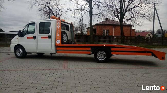 Autolaweta Pomoc Drogowa 24 Auto laweta holowanie Transport
