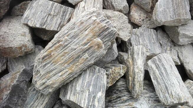 Kamien ogrodowy, grys