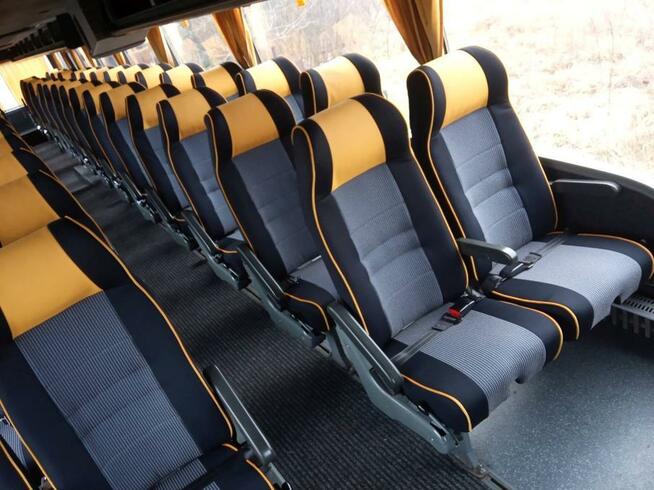 Przewozy autokarowe - autokary piętrowe do 90 miejsc