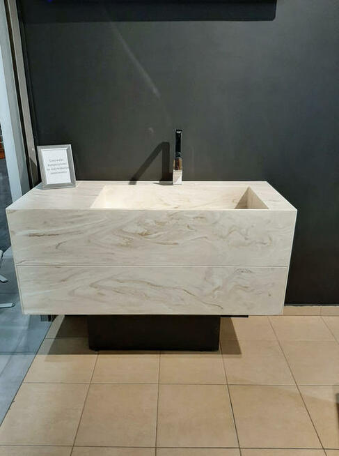 Umywalki kompozytowe na zamówienie SOLID SURFACE