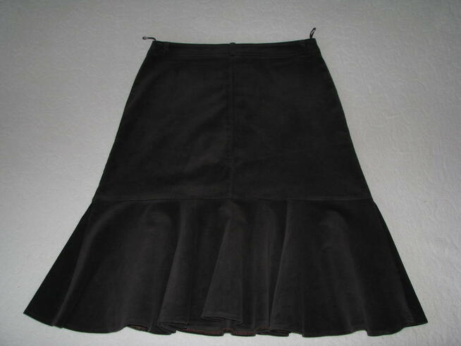 Sztruksowa spódnica z kloszem, kloszowana, brąz, rozm. 44