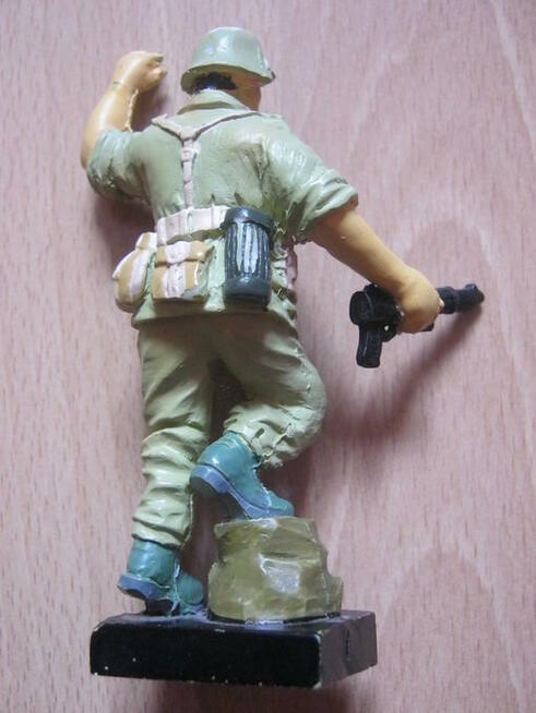 Figurka żołnierz