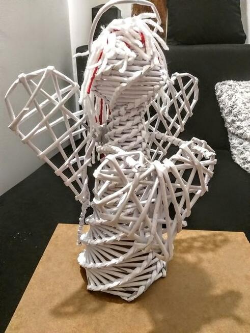 Anioł z papierowej wikliny