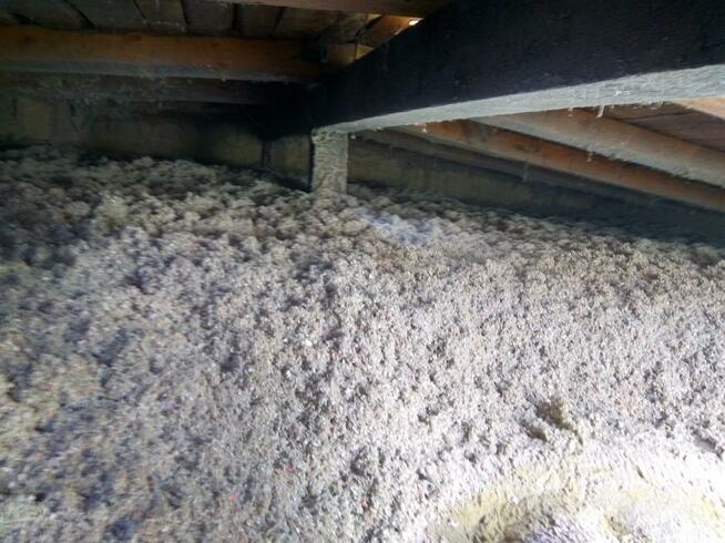 WDMUCHIWANIE TERMOIZOLACJI /IZOLACJI TERMICZNEJ/ OCIEPLENIE