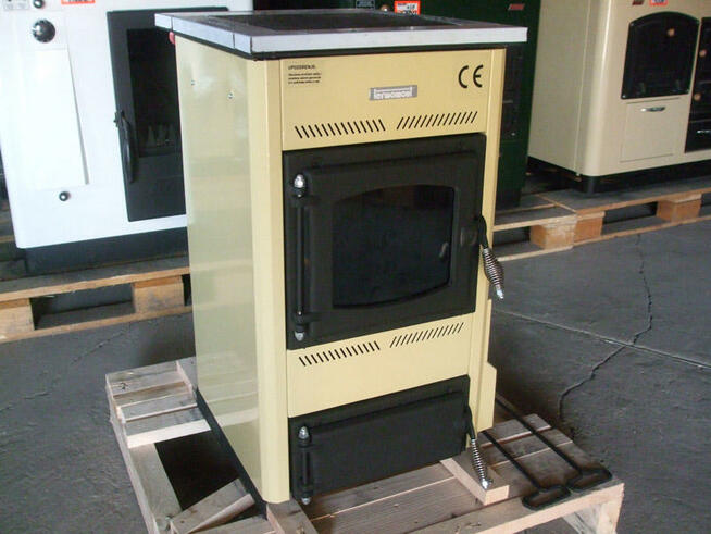 PIEC KUCHENNY TERMOMONT TEMY S-10 Z FUNKCJĄ C.O. 10 KW. brąz