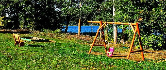 Noclegi nad kaszubskim jeziorem obok Szymbarku i Wieżycy..