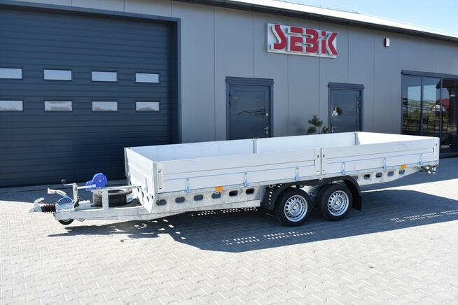 Sprzedajemy przyczepy i lawety.