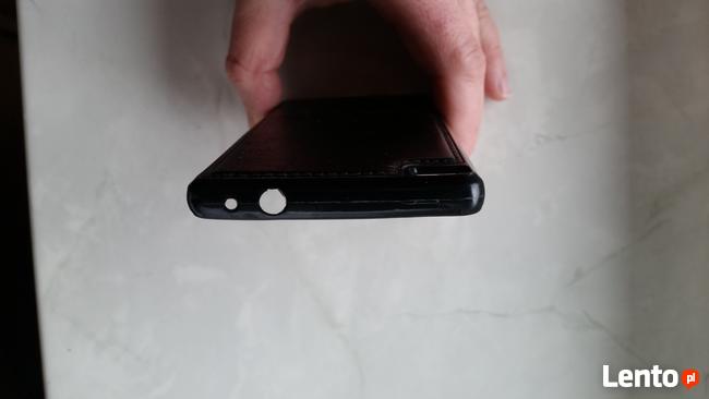 Sprzedam wysokiej jakości uniwersalne etui na smartfona, roz