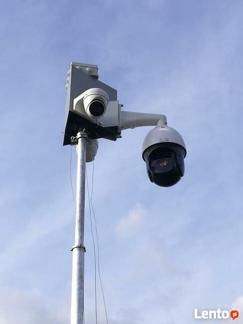 Przyczepka z monitoringiem - kamery alarm panele fotowolt.