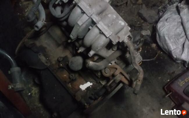 Mazda 323 silnik benzyna