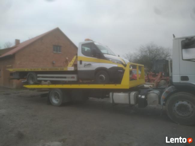 Pomoc drogowa Stalowa Wola Laweta Holowanie