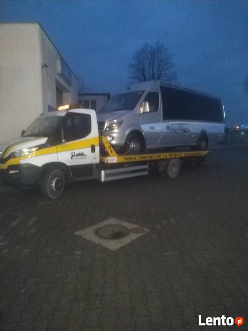 Pomoc drogowa Stalowa Wola Laweta Holowanie