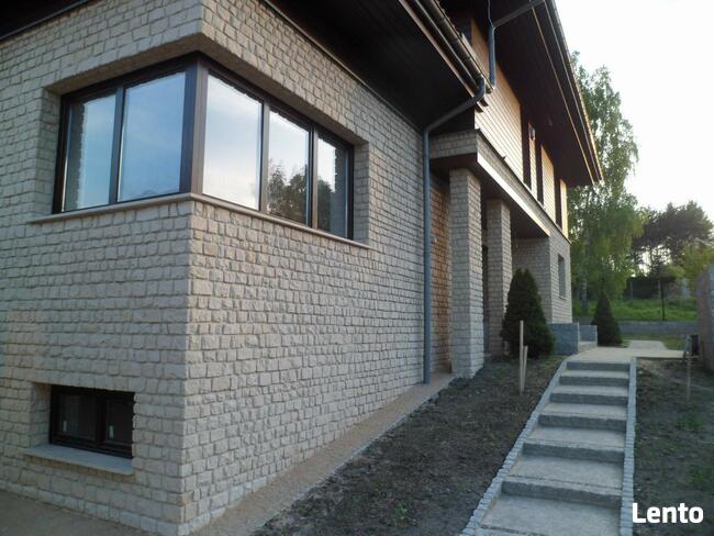 Jaki kolor elewacji do czerwonego dachu