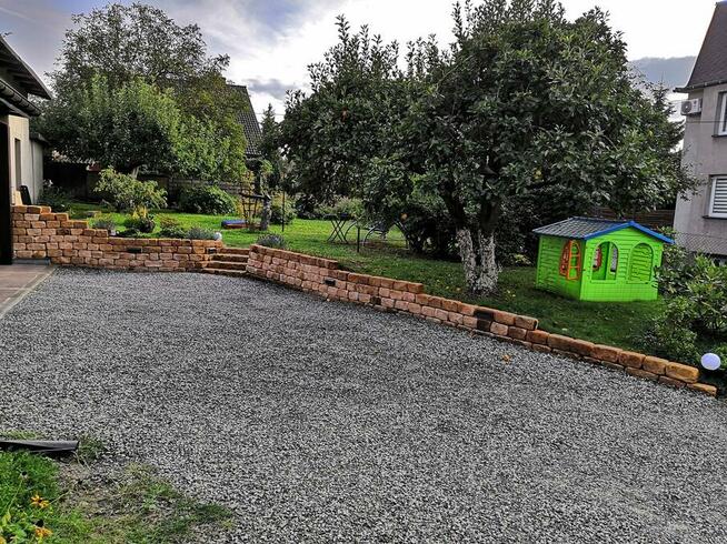 Murki dekoracyjne oporowe z kamienia naturalnego