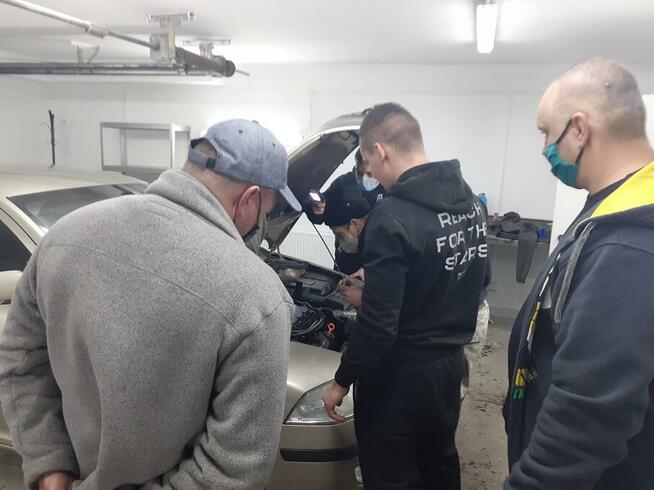 Technik Pojazdów Samochodowych = Technik Mechanik